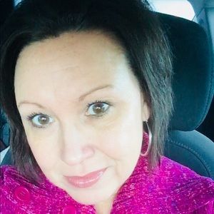 Meet your Posher, Becky